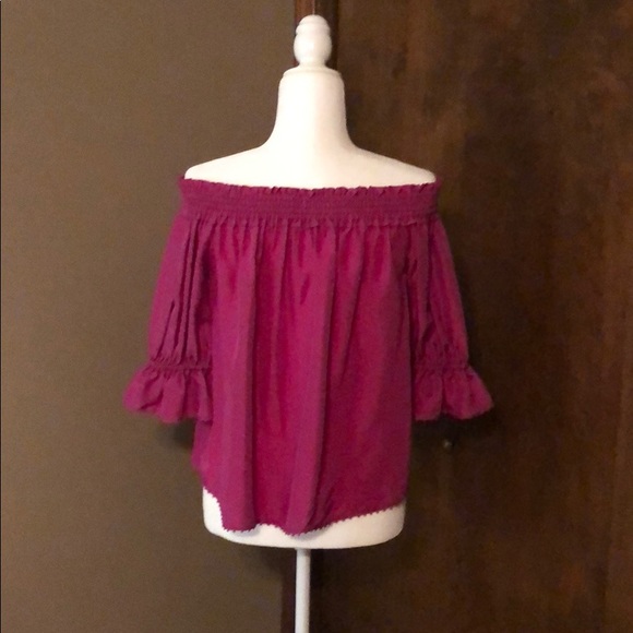 Off the shoulder , Fuchsia, Silk top🥰💃 - Picture 2 of 2